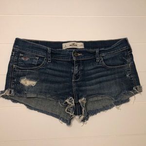 Hollister cut-off shorts